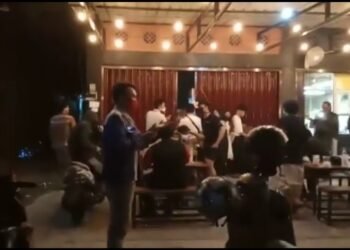 PRANALAVISUAL: Gelar Razia Malam, Polres Bontang Bubarkan Pengunjung Kafe
