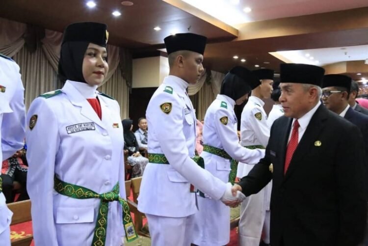 Seleksi Paskibra Kaltim Dilaksanakan via Daring, Berikut Tata Caranya Dispora Kaltim dan Kesbangpol Berkolaborasi Bina Paskibraka Pemprov Kaltim Cari 40 Calon Paskibaraka
