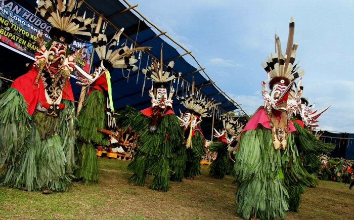 Tari Hudoq