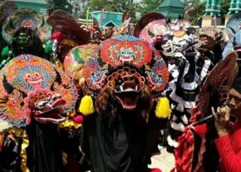 Meski Dirantau, Warga Kediri di Bontang Tetap Lestarikan Seni Barongan
