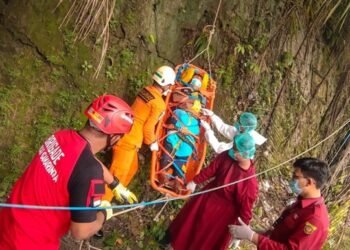 Hidup Sebatang Kara, Warga Terlantar Dievakuasi