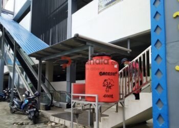 Eskalator Pasar Tamrin Jarang Dipakai Pengunjung