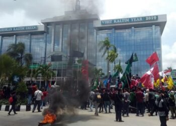 Giliran Serikat Pekerja Menentang Pembangunan Pabrik Semen di Kaltim