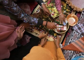 Suku Bugis dan Tradisi Panai Fantastis