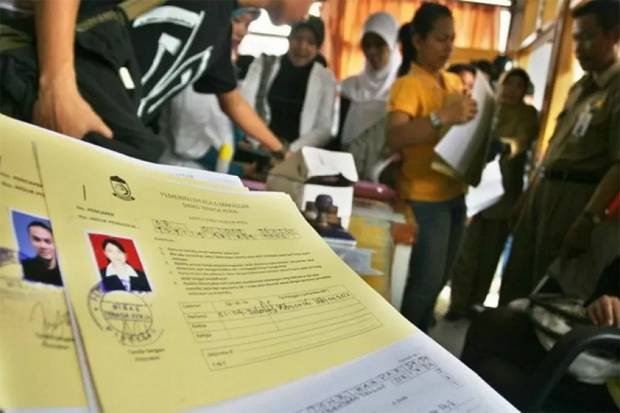 BPS: Pengangguran Kaltim Turun, Tapi Jumlah Pekerja Justru Menyusut Wawali Bontang Beri Tenggat 15 Hari Rampungkan Data Pencari Kerja VIDEO: Mudah dan Cepat! Inilah Cara Mengurus Kartu Kuning (AK1) di Kota Bontang Mudah dan Cepat! Inilah Cara Mengurus Kartu Kuning (AK1) di Kota Bontang Job Fair Bontang bakal Digelar 24-27 Juni, Diikuti 50 Perusahaan Lintas Sektor Pengangguran Turun, Angkatan Kerja Kaltim Naik