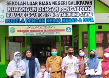 Keren! SLBN Balikpapan Raih Penghargaan Nasional