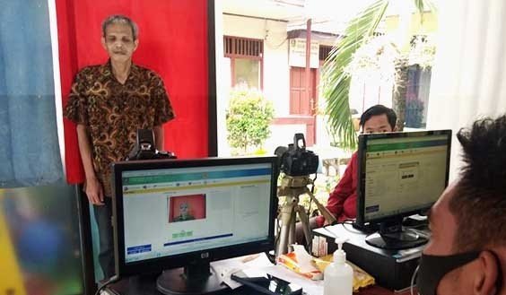 Perekaman KTP-el di Kutim Hampir Tembus Target Nasional, Tinggal 0,44 Persen Tak Perlu ke Kantor Capil, Warga Balikpapan Bisa Rekam e-KTP di Kecamatan Data Penduduk Dimusnahkan Setiap Hari