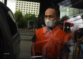 Bupati nonaktif Penajam Paser Utara, Kalimantan Timur, Abdul Gafur Mas'ud kembali terseret kasus dugaan tindak pidana korupsi