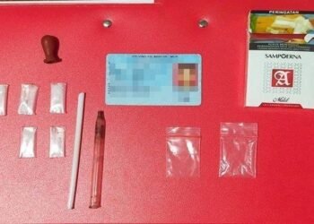 eduanya telah diamankan di Mako Polsek Sebulu untuk dimintai keterangan lebih lanjut bersama barang bukti lainnya, yakni satu pipet kaca, sedotan, dan dua gawai bermerek