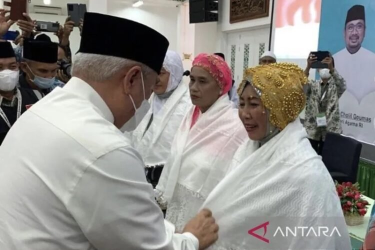 Perincian Biaya Haji 2024, Apakah Resmi Naik? Jemaah Haji Kloter 2 Kaltim Tiba di Balikpapan