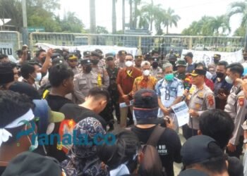 Ratusan Massa Tunda Demonstrasi Jilid III ke Pupuk Kaltim