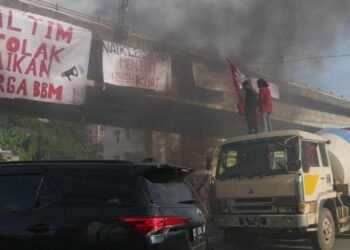 BBM Batal Naik, Mahasiswa di Samarinda Tetap Gelar Demo