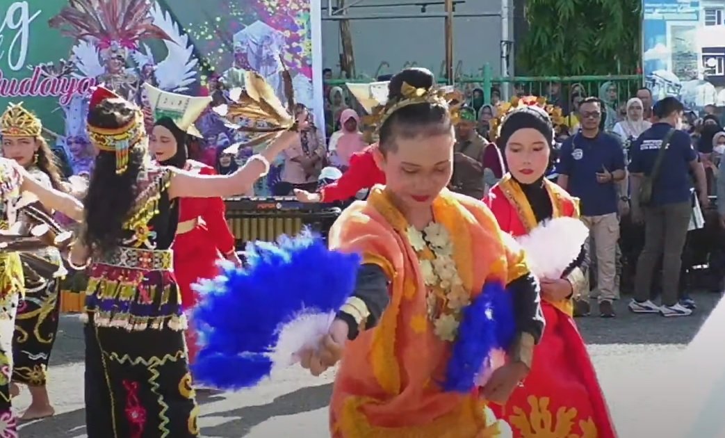 UPDATE NEWS: Bontang City Carnival Dibuka Tarian dan Marching Band