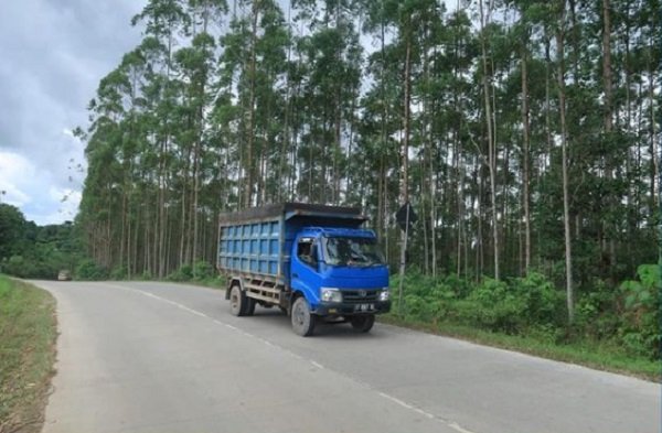 Adanya IKN, Truk Terguling Mulai Nihil