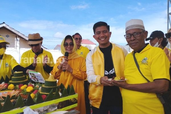 Stadion Langlang Menguning, Ribuan Warga Bontang Ramaikan HUT ke-58 Golkar, Andi Faiz: Waktunya Panasi Mesin Partai