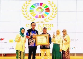 PT KNI Kembali Raih Penghargaan Emas Di Ajang CSR & PDB Awards 2023