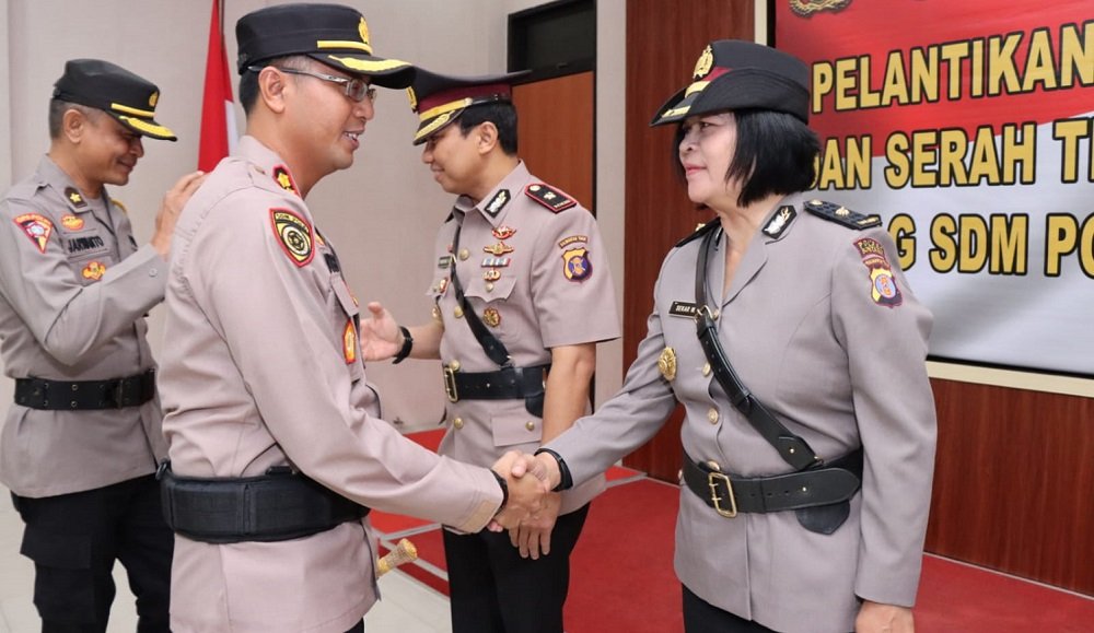 Dua Pejabat Utama Polres Bontang Berganti, Kapolres “Wanti-Wanti” di Tahun Politik