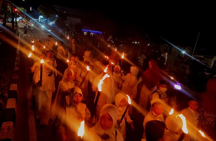 Pawai Obor Bakal Meriahkan Momentum Tahun Baru Islam di Bontang Sambut Ramadan, Ribuan Warga Bontang Antusias Ikuti Pawai Obor
