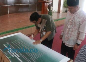 Seluruh Pegawai DPMPTSP Kaltim Tandatangani Pakta Integritas Bebas Korupsi