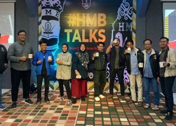 Meriahnya HUT ke-2 IKA HMB, Mulai HMB Talk sampai Happy Badminton
