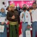 Tiga Pelajar Genap Berusia 17 Tahun di Momen HUT Kemerdekaan RI, Disdukcapil Bontang Hadiahi KTP-El