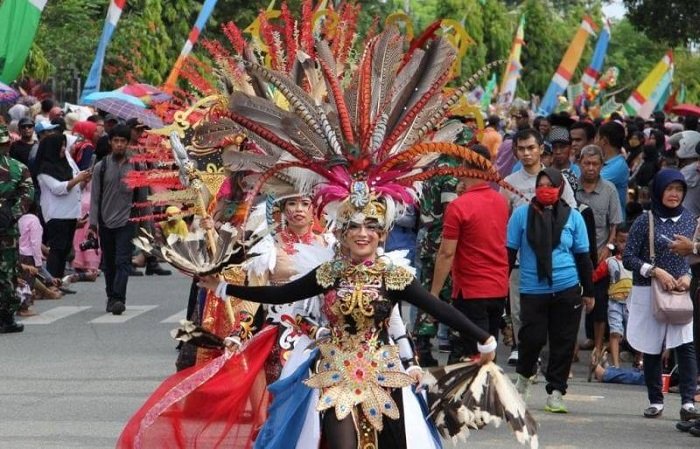 Rute Baru dan Peserta Membludak, Bontang City Carnival 2025 Siap Hibur Warga Meriahkan HUT ke-25, Bontang City Carnival dan Pawai Budaya Siap Digelar! 3 Ribu Peserta Bontang City Carnival Siap Unjuk Gigi Sabtu Besok, Panitia Siapkan Area Tempat Penonton