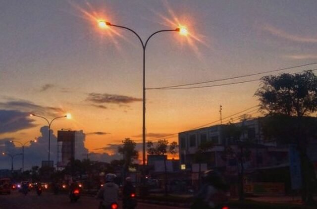 Harga Material Naik, Proyek Penerangan Jalan di Samarinda Dikurangi Rp146 Miliar Disiapkan, Jalan-Jalan di Kaltim Bakal Lebih Terang di 2025 3 Ribu Titik LPJU bakal Dibangun di Kukar Tahun Ini