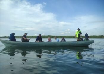 Perahu Rusak Akibat Sering Tabrak Pipa Air di Malahing, Nelayan Mengadu ke Dewan