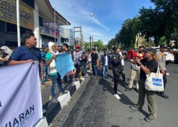 Insan Pers di Balikpapan Kompak Tolak RUU tentang Penyiaran