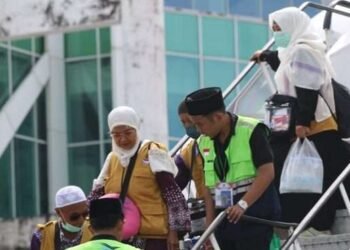 Aturan Baru! Oleh-Oleh Haji Bebas Pajak hingga Rp48 Juta Embarkasi Balikpapan akan Melayani 5.700 Calon Jemaah Haji 324 Jemaah Haji Kloter Pertama Embarkasi Balikpapan Kembali ke Pelukan Keluarga