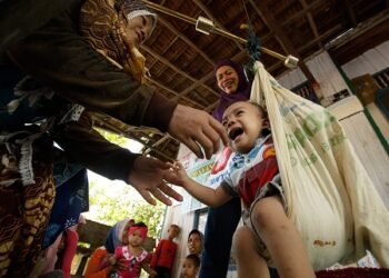 Penolakan Imunisasi dan Nikah Dini jadi Tantangan Penanganan Stunting di Bontang Bontang Pasang Target Turunkan Stunting ke 12,5 Persen 1.753 Anak di Bontang Terancam Stunting, Berikut Daftar per Kelurahan Mulai Hari Ini, 125 Posyandu di Bontang Timbang Balita Serentak, Ada Doorprize Menarik Menanti Bontang Mulai “Perang” Lawan Stunting, 10 Ribu Lebih Balita akan Diberikan Makanan Tambahan Pemprov Kaltim Dorong Penurunan Stunting Melalui Lomba Posyandu Kesehatan