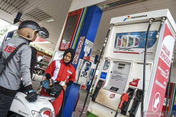 Antrean Biosolar di Bontang Disorot, Pemkot Curigai Penyalahgunaan Barcode Stok BBM Nasional Aman, Menteri Bahlil Ungkap Rencana Tambah Cadangan 90 Hari Harga BBM Turun di Kaltim per 1 Mei 2025 Daftar Harga BBM Pertamina per 1 Juni 2024, Mulai dari Pertalite hingga Pertamax