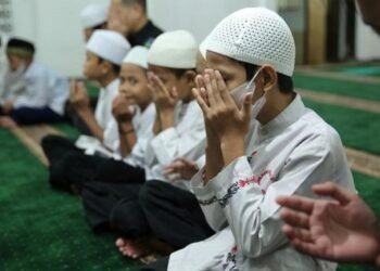Idul Yatama: Hari Raya Anak Yatim pada Tanggal 10 Muharram