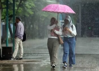 Langit Kaltim Masih Basah, Hujan Menengah hingga Tinggi Diprediksi hingga Akhir April Awal Ramadan di Kaltim Diprediksi Diguyur Hujan Cuaca Kaltim Awal Juli 2024 Diprediksi Hujan Menengah, Siapkan Payung Anda!