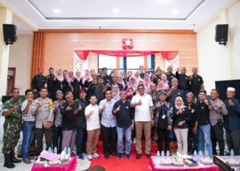 LPM Kelurahan Lok Tuan Resmi Dilantik, Wali Kota Bontang Tegaskan Peran Penting dalam Pembangunan Daerah
