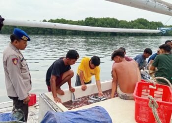 Patroli Polairud Polres Bontang, Cegah Aktivitas Ilegal di Perairan Tanjung Limau