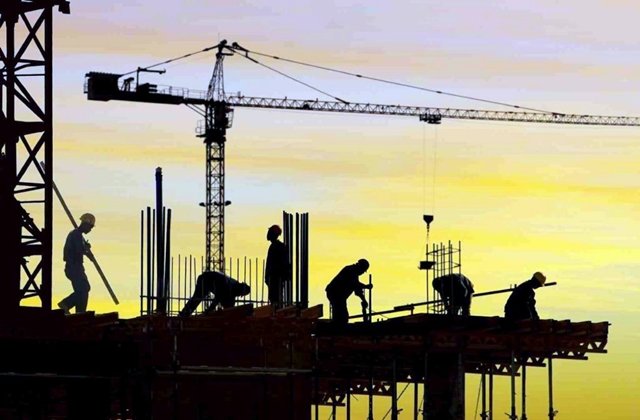 Pengangguran di Kaltim Menurun Berkat Sektor Konstruksi Sektor Konstruksi Kaltim Melesat, Industri Pengolahan Justru Terpuruk di Kuartal II/2024