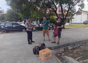 Polairud Polres Bontang Lakukan Patroli di Tanjung Laut Indah, Ingatkan ABK Tetap Waspada
