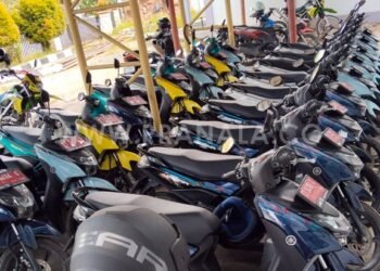 Akhiri Masa Jabatan, Ketua RT Tanjung Laut Indah Bontang Kembalikan Motor Dinas hingga Pelang RT