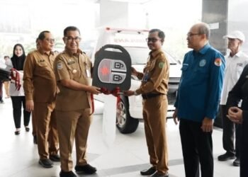 Pemprov Kaltim Hibahkan 22 Unit Mobil Jenazah dan Ambulans