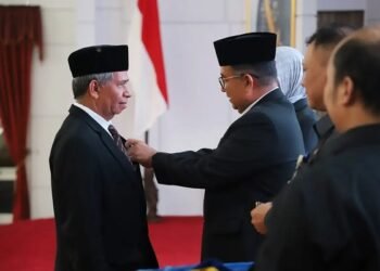 97 ASN Kaltim Terima Satya Lencana Karya Satya di HUT ke-68 Provinsi