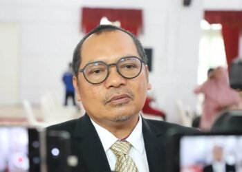 Sempat Bikin Cemas, Ini Fakta di Balik 49 Ribu Warga Samarinda dan BPJS Cukup Tunjukkan KTP, Kaltim Jamin Layanan Kesehatan Gratis bagi PBI JK Nonaktif 5 Ribu Warga Kaltim Diklaim Sudah Nikmati Gratispol, Jaminan Kesehatan Gratis Cukup Pakai KTP Diskes Kaltim: Tak Boleh Ada Rumah Sakit Tolak Pasien, Termasuk BPJS Kelas 3 Kaltim Perketat Pengawasan di Bandara Cegah Virus HMPV