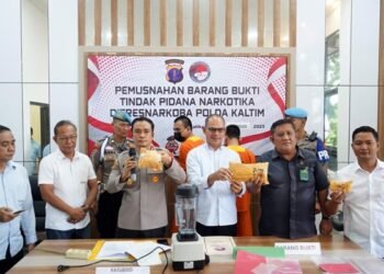 Polda Kaltim Musnahkan 987,21 Gram Sabu dan Pil Ekstasi