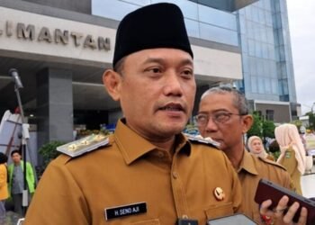Wisuda di Hotel Dilarang, Pemprov Kaltim Atur Perayaan Kelulusan Sederhana SPK jadi Masalah, Gaji Guru Honorer SMA/SMK Kaltim Tertunda sejak Januari 2025 Pemprov Kaltim Anggarkan Rp750 Miliar untuk Pendidikan Gratis Mulai Juli 2025