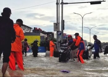 Balikpapan Kucurkan Rp10 Miliar untuk Atasi Banjir di Jalan Ahmad Yani Hujan Deras Guyur Balikpapan, Sejumlah Wilayah Terendam Banjir hingga 1,5 Meter