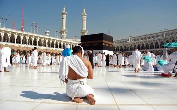 Dampak Perang Timur Tengah, Jadwal Jemaah Umrah Bontang Berantakan Inilah 87 Nama Marbot dan Penjaga Rumah Ibadah Samarinda yang Diberangkatkan Umrah dan Religi Arab Saudi Ultimatum Jemaah Umrah: Pulang sebelum 29 April atau Penjara 29 Ribu Lebih Warga Kaltim Berangkat Umrah sepanjang 2023