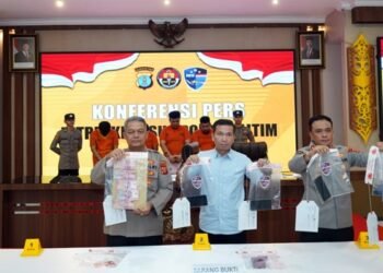 Empat Peretas Instagram Diciduk di Balikpapan, Ratusan Korban Tertipu, Raup hingga Rp500 Juta Polda Kaltim Ungkap Komplotan Peretas Instagram, Empat Pelaku Terancam 7 Tahun Penjara
