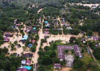 Air Naik Sampai 2 Meter, Desa Bukit Subur Kaltim Lumpuh Total Akibat Banjir, Ratusan Orang Dievakuasi