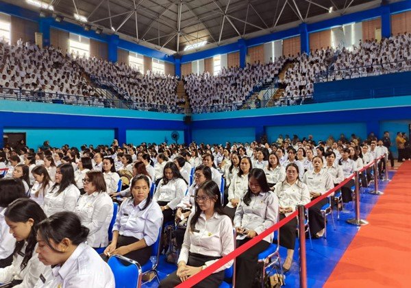 Bupati Kutim Lantik Ribuan PPPK, Era Honorer Resmi Berakhir Tahun Ini