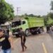 Gagal Nanjak, Truk Fuso Tabrak Hino di Tanjakan Poros Sangatta-Bontang